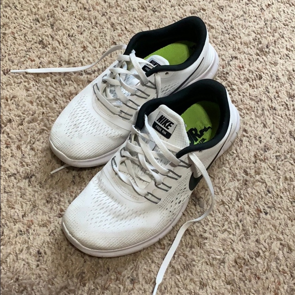 White Nike Free Rn